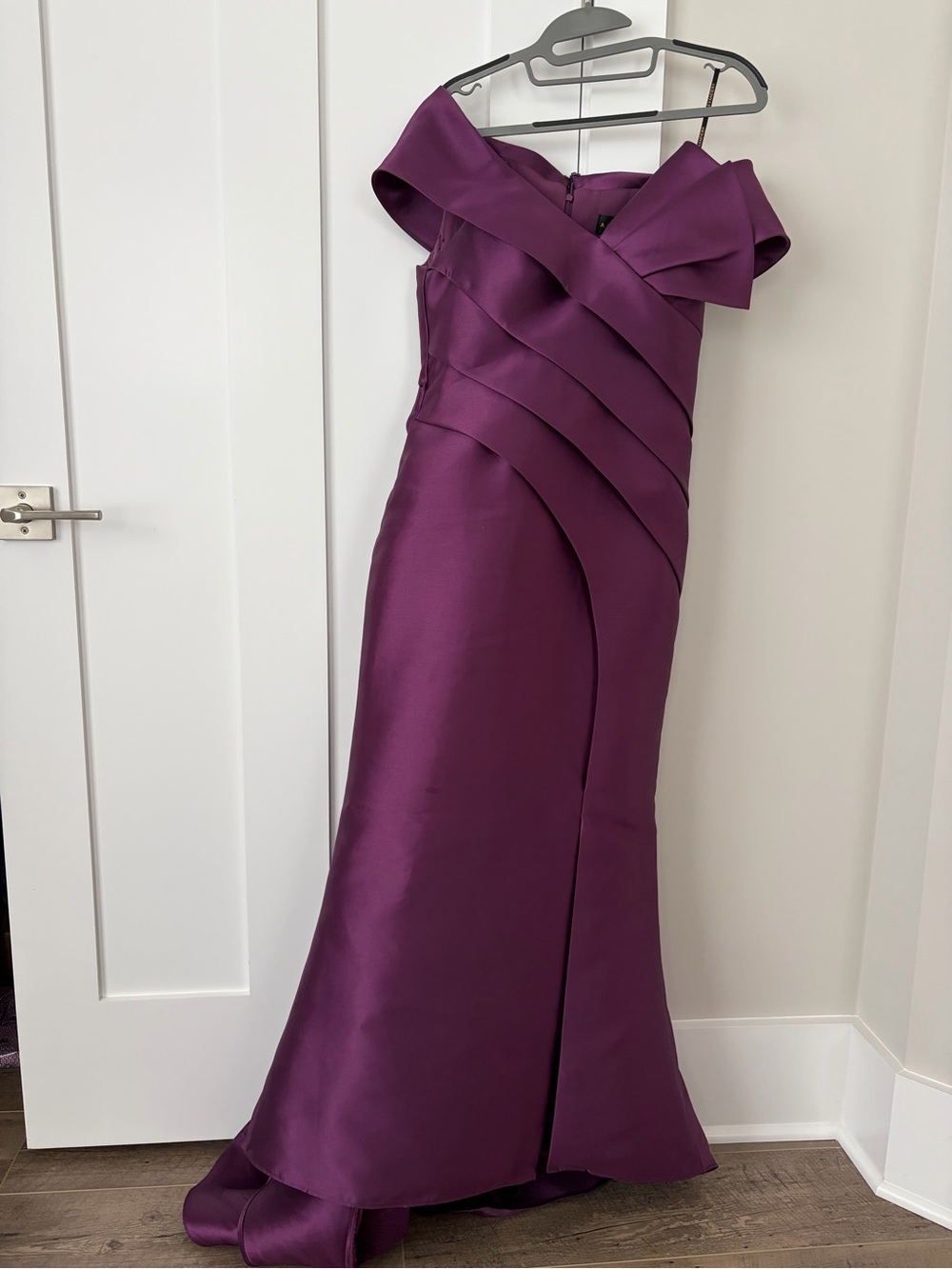 Elegant Off-Shoulder Plum Evening Wedding Dress